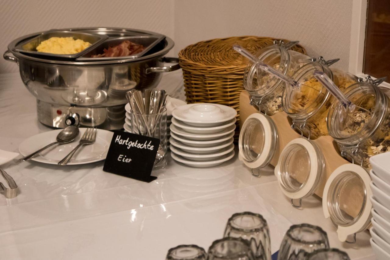 Hotel Am Friesenstrand Тосенс Екстериор снимка