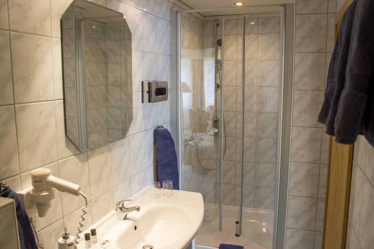 Hotel Am Friesenstrand Тосенс Екстериор снимка
